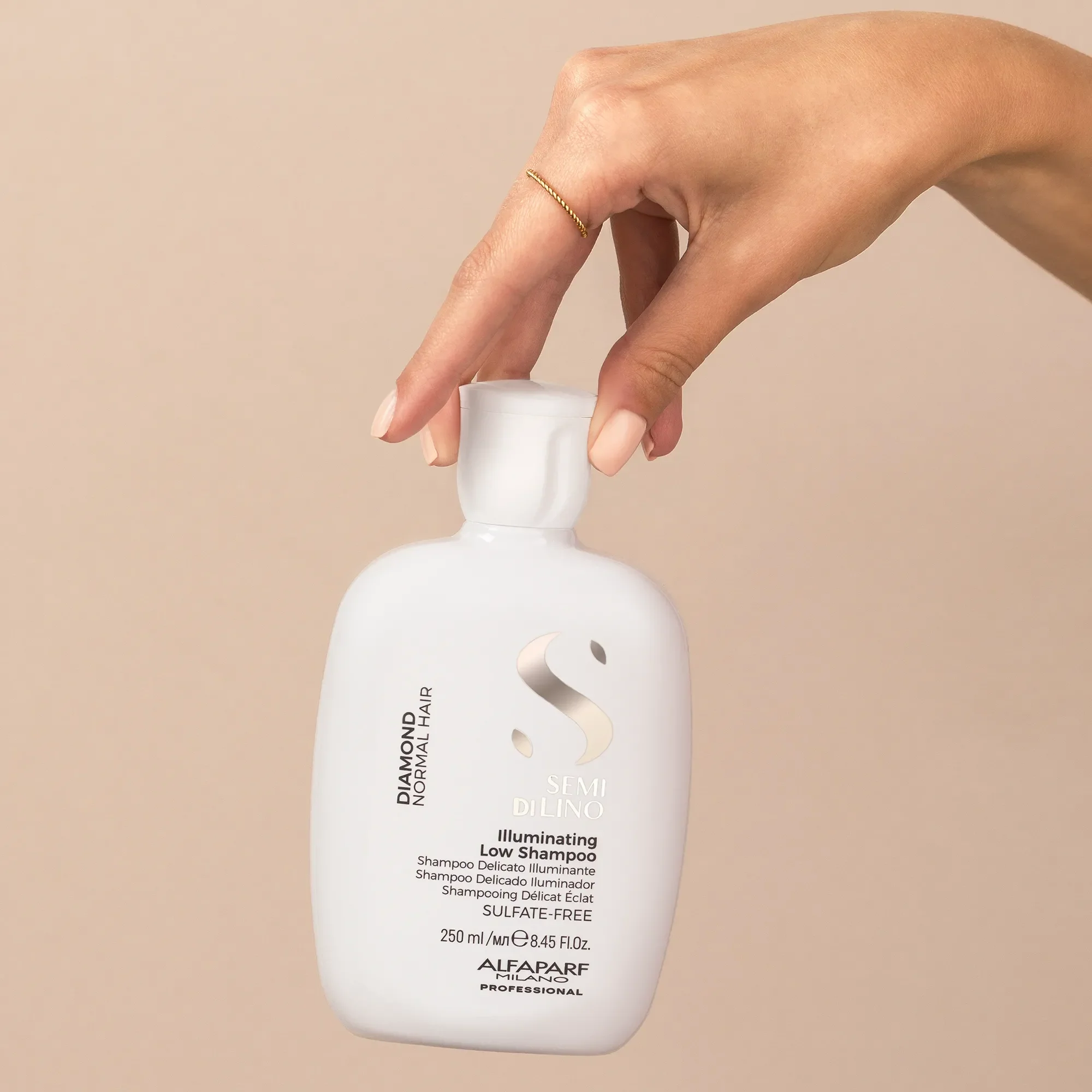 Alfaparf Semi Di Lino Diamond Illuminating Low Shampoo - 250ML - Image 3