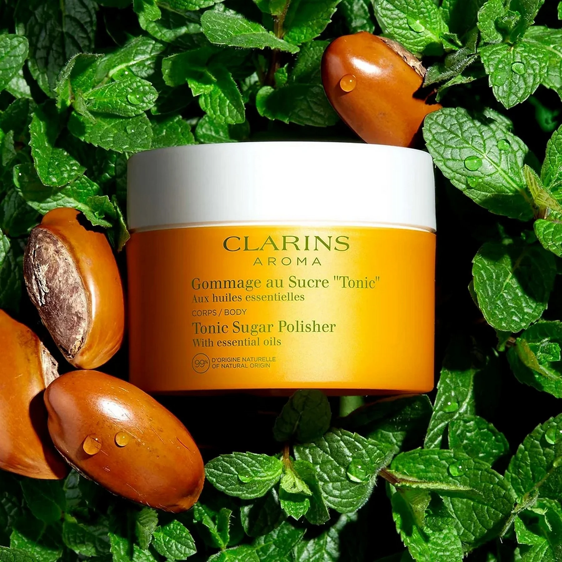 Clarins Tonic Body Scrub 250g - Image 3