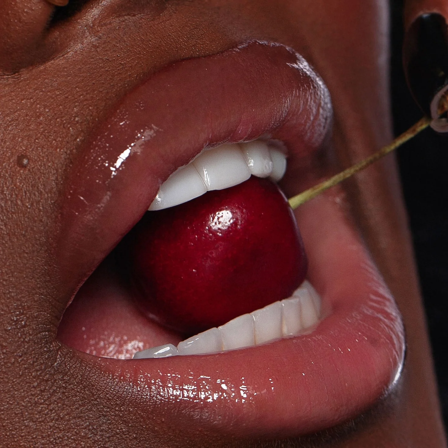 Kash Beauty Sweet Dreams Lip Oil - Image 3