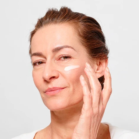 L'Oreal Paris Cell Renew SPF30 Day Cream 50ml - Image 6