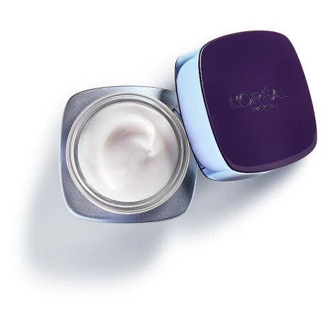 L'Oreal Paris Revitalift Filler Renew Anti-Ageing Day Cream 50ml - Image 3
