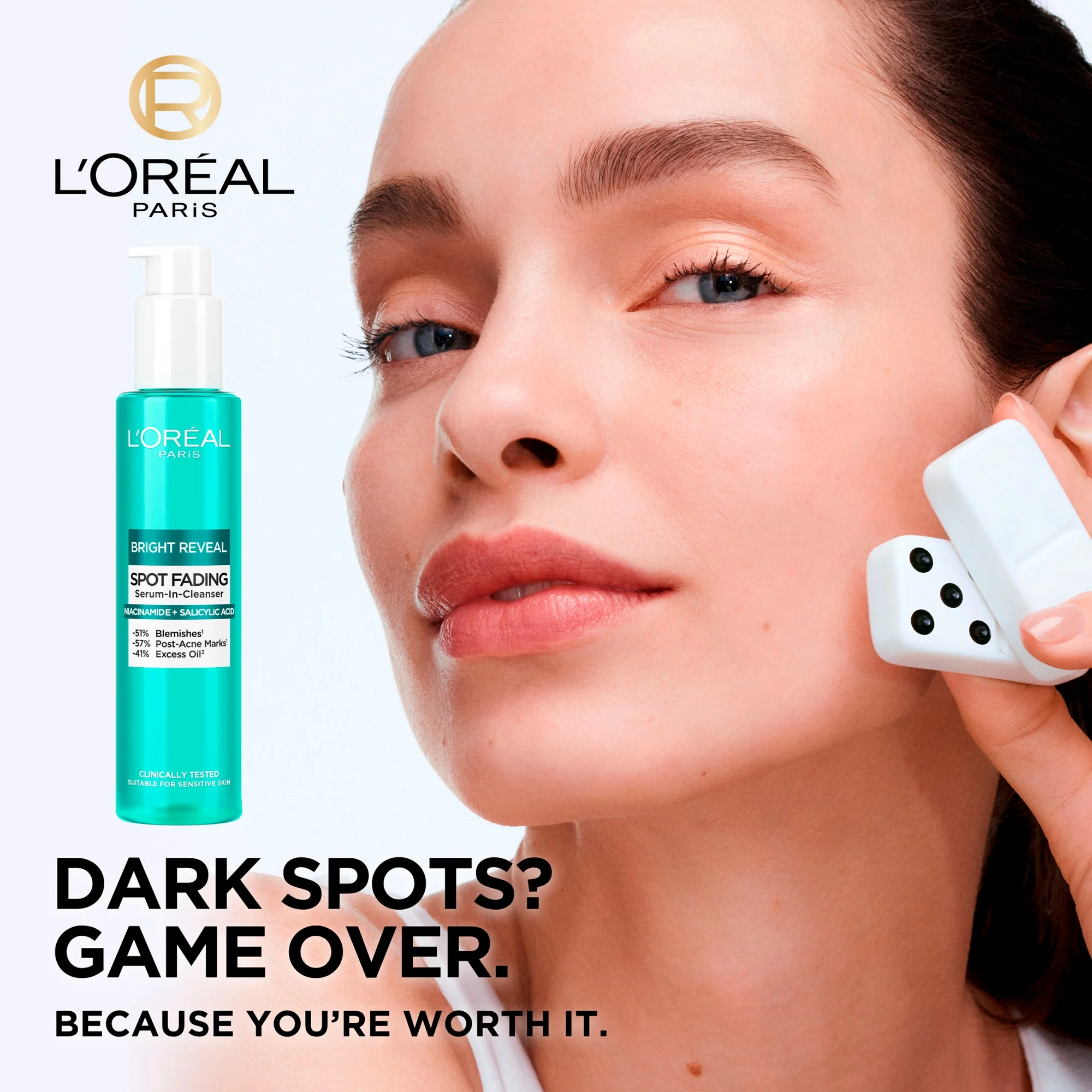 L'Oreal Revitalift Bright Reveal Serum In Cleanser 150ML - Image 2