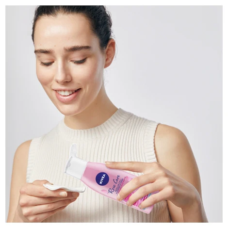 NIVEA Rose Care Micellar 2 in 1 Cleanser & Toner 200ml - Image 3